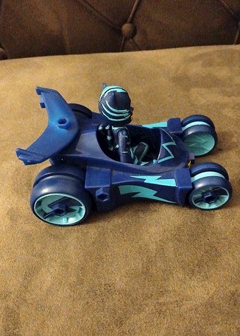 Pijamaskeli Kedi Çocuk ve Aracı - Görsel 2