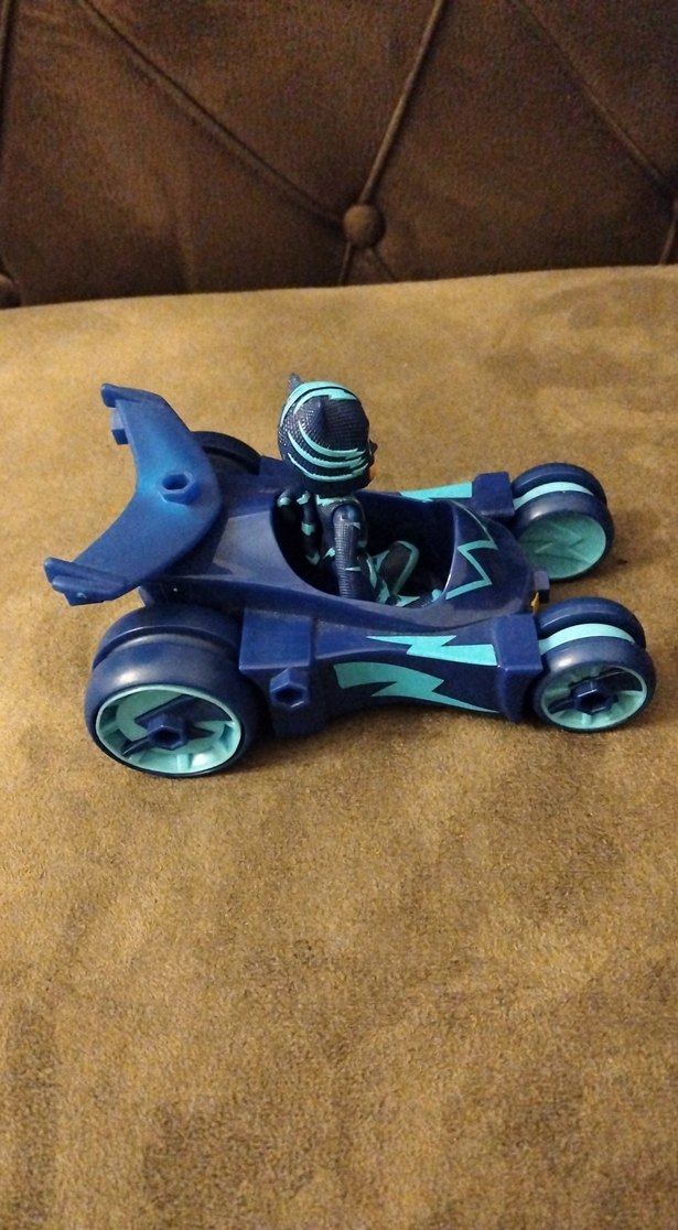 Pijamaskeli Kedi Çocuk ve Aracı - Görsel 2