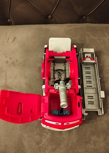 Kırmızı Şimşek McQueen Oyuncak İtfaiye Aracı - Görsel 7