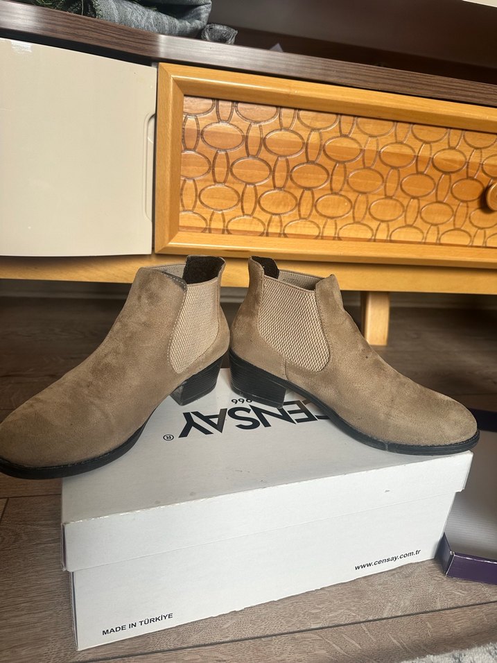 Bej Kadın Süet Dolgu Topuklu Bot - Görsel 3