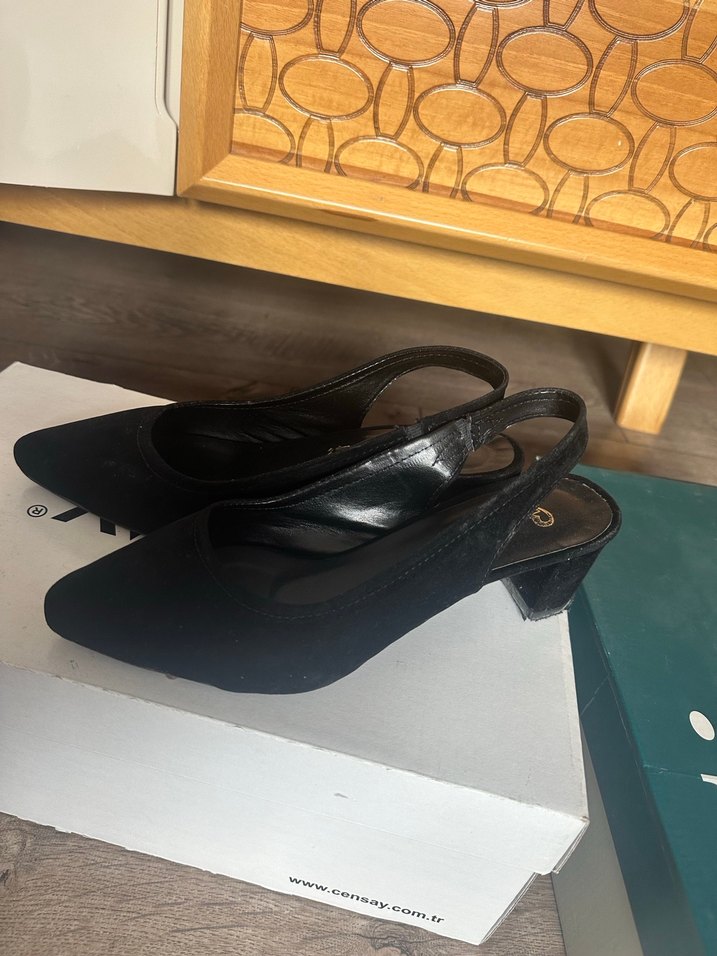 Siyah Tokalı İnce Topuklu Kadın Ayakkabı - Görsel 2