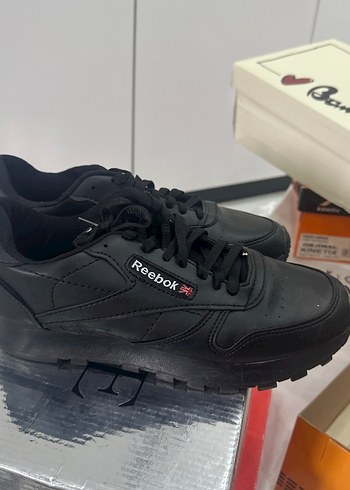 Reebok Siyah Bağcıklı Kadın Spor Ayakkabı - Görsel 2