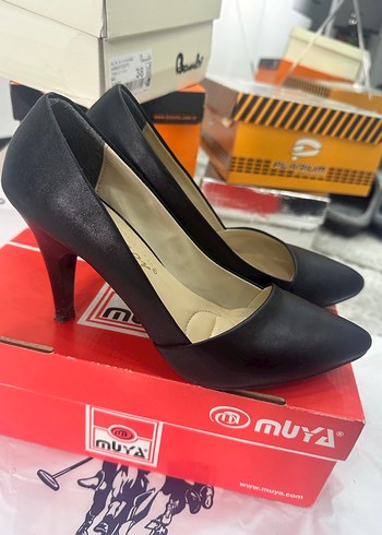 Siyah Tokalı Stiletto Ofis Ayakkabısı - Görsel 2