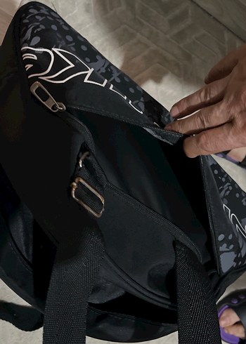 Beden siyah Renk Nike Siyah Rock Punk Desenli Spor Çantası