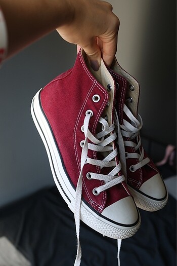 bordo converse