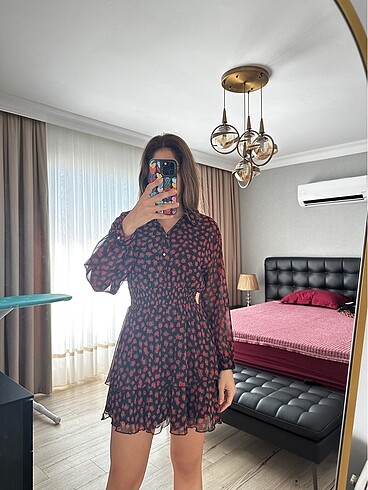 Zara Zara mini şifon elbise.
