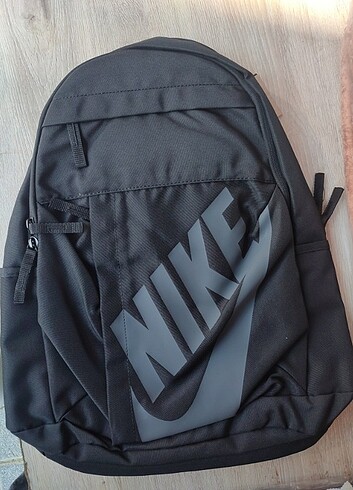 Beden Nike gündelik ve okul çantası