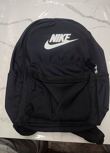 Beden Nike gündelik ve okul çantası