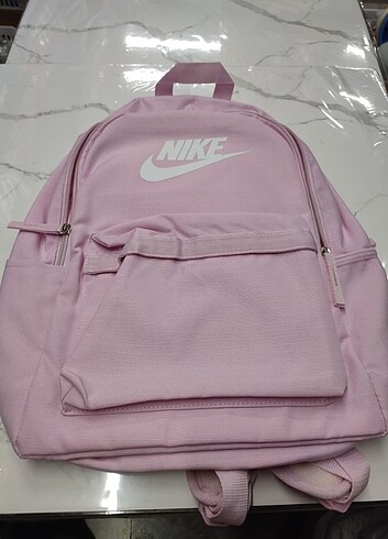Beden Nike gündelik ve okul çantası