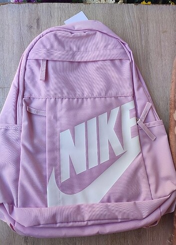 Nike gündelik ve okul çantası 