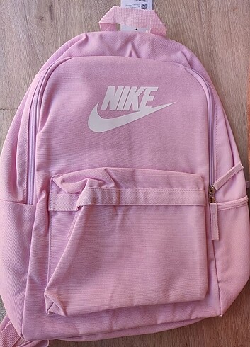 Nike gündelik ve okul çantası 