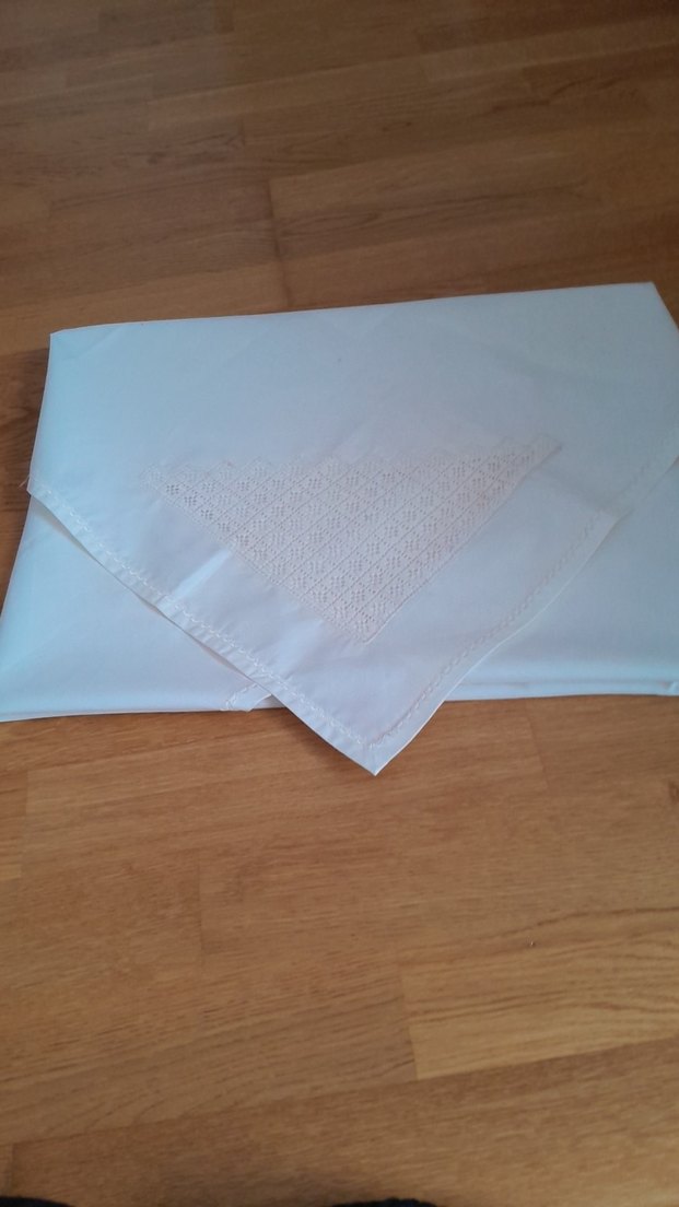 Beyaz Nakışlı 83 83sm bohça - Görsel 4