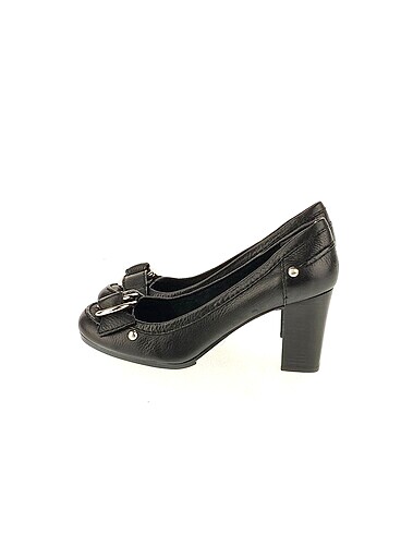 Nine West Dolgu Topuk %70 İndirimli.