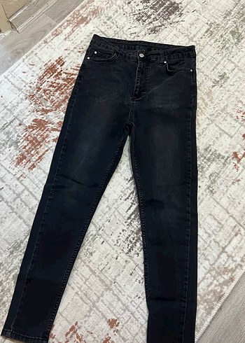 Siyah Dar Kesim Kadın Jean - Görsel 3