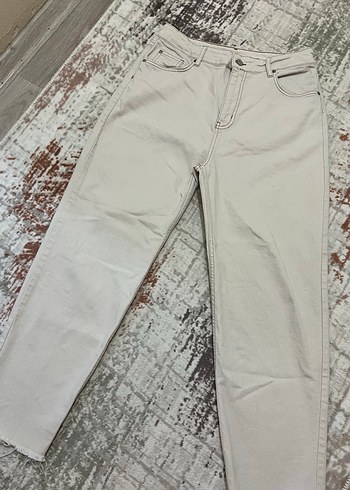 Ekru Yüksek Bel Comfort/Esnek Mom Kesik Paça Jean - Görsel 2