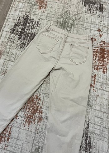 Ekru Yüksek Bel Comfort/Esnek Mom Kesik Paça Jean - Görsel 3