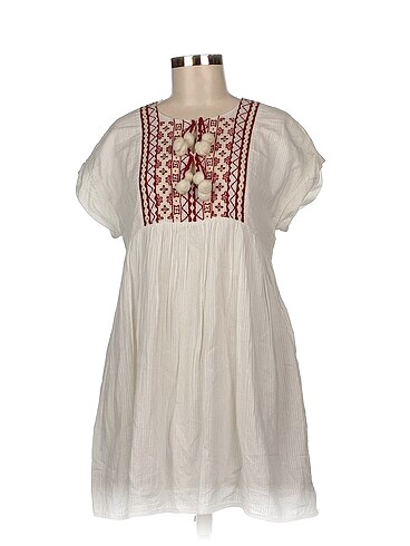 Zara Kısa Elbise %70 İndirimli.