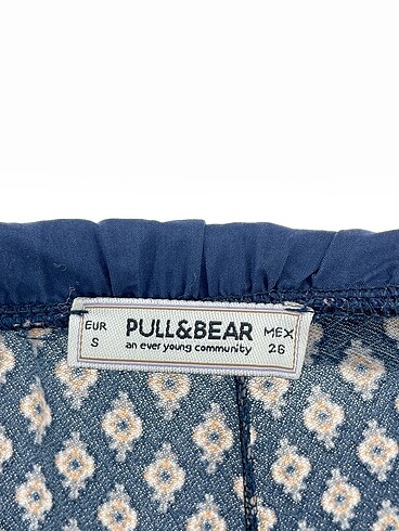 s Beden çeşitli Renk Pull and Bear Düz Kesim %70 İndirimli.