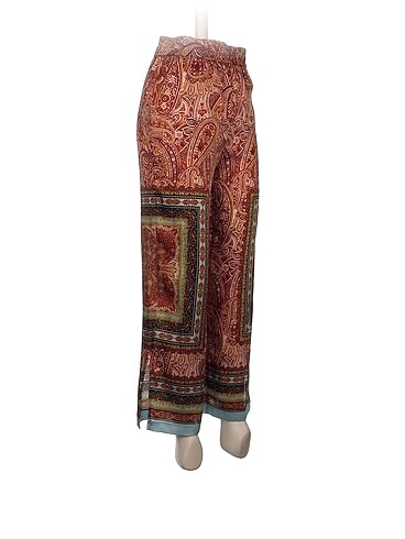 Zara Zara Düz Kesim %70 İndirimli.