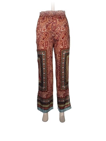Zara Düz Kesim %70 İndirimli.