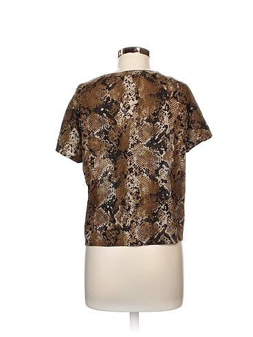 s Beden Zara T-shirt %70 İndirimli.