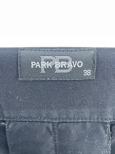 38 Beden siyah Renk Park Bravo Midi Etek %70 İndirimli.