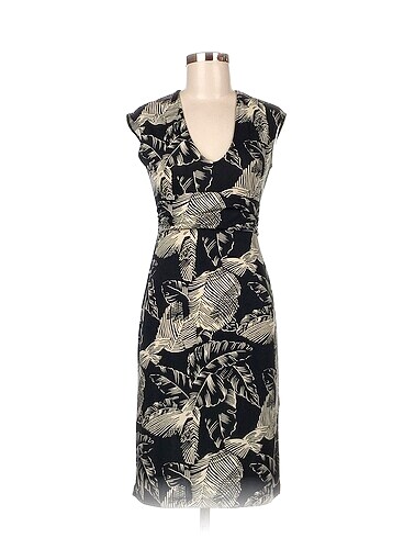 BCBG Maxazria Kısa Elbise %70 İndirimli.