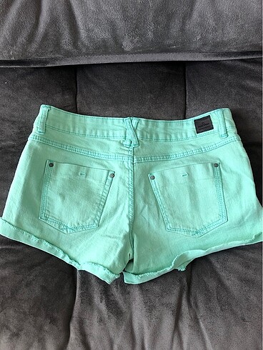26 Beden Pull&Bear Şort