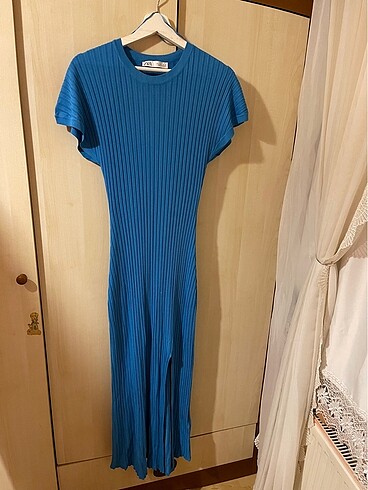 Zara ZARA YIRTMAÇLI KALEM ELBİSE