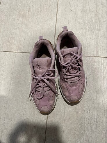 Nike Pembe