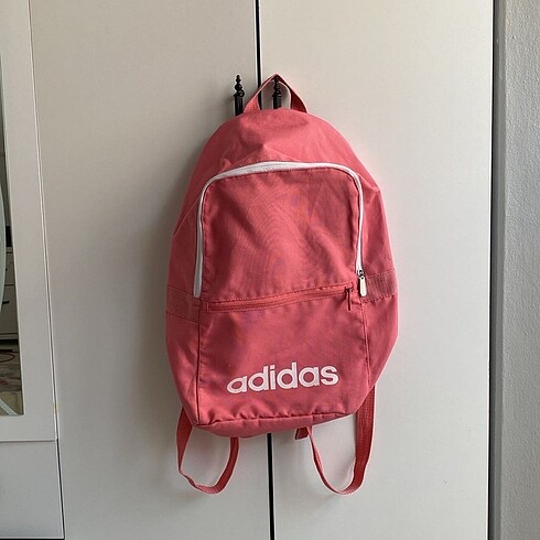 Adidas pembe sırt çantası