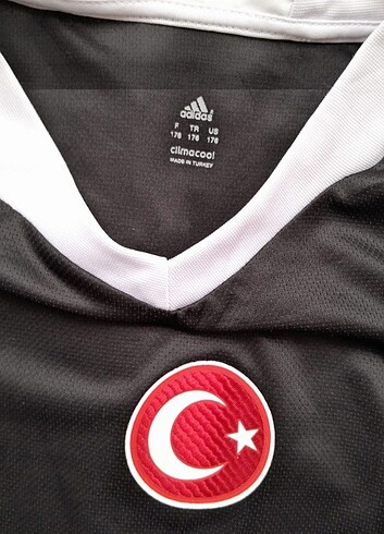 9 Yaş Beden çeşitli Renk BEŞİKTAŞ FORMASI 