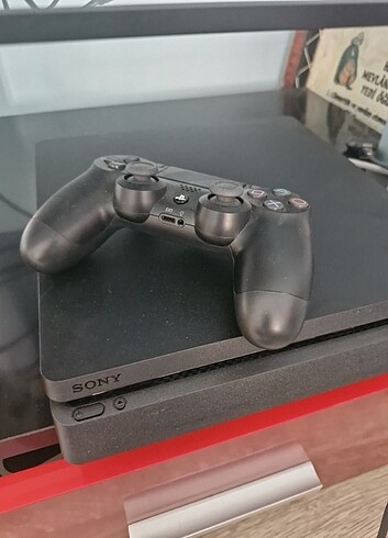 Sony PlayStation 4