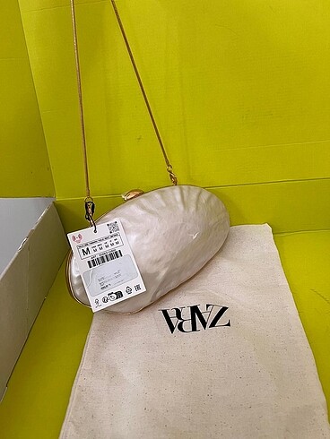  Beden beyaz Renk Zara çanta