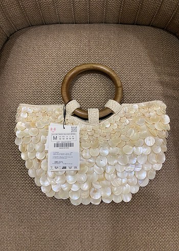 Zara sedefli Boncuk Detaylı Bej Örgü Kadın Çanta
