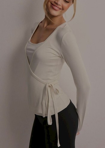 Beyaz V Yaka Uzun Kollu Bağlama Detaylı Bluz - Görsel 3