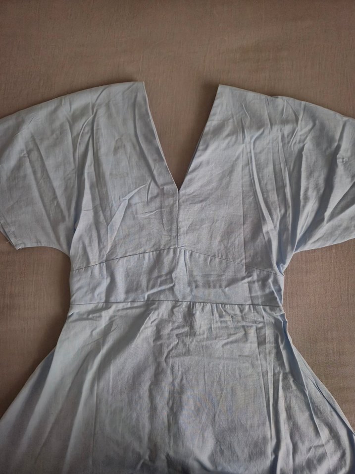 Mavi V Yakalı, Düğmeli Uzun Elbise - Görsel 5