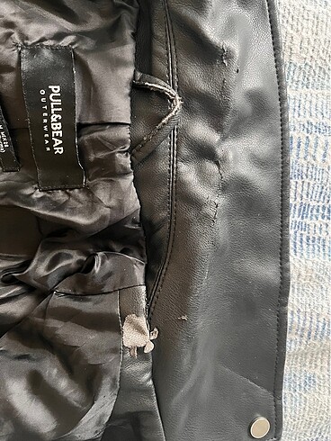 m Beden Pull and Bear deri ceket