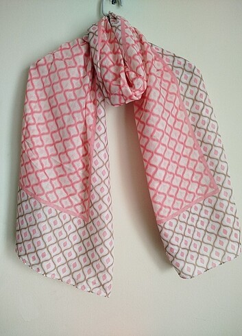 Soft renklerde şal/fular