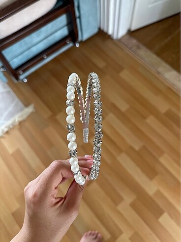 Diğer İncili taç