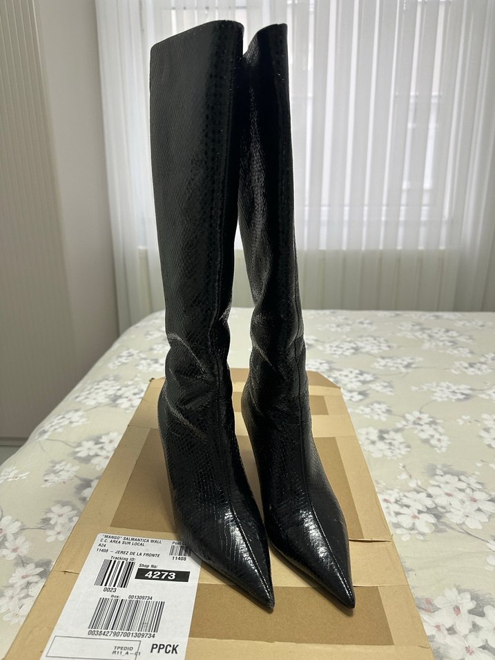 Siyah Yılan Derisi Desenli Dizüstü Topuklu Bot - Görsel 2