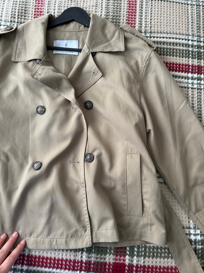 Stradivarius Bej Düğmeli Midi Kadın Trençkot - Görsel 3