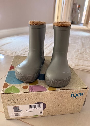 Erkek Çocuk İgor bot