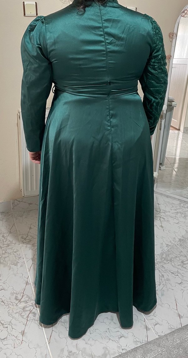 Uzun Kollu Yeşil Drapeli Abiye Elbise - Görsel 4