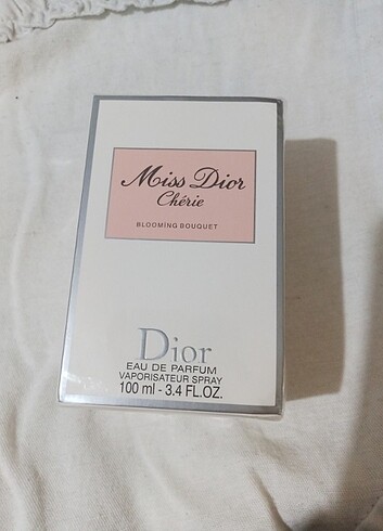  Beden Renk Miss Dior parfüm 