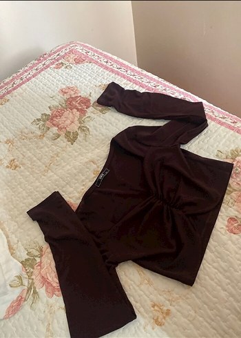 Göğsün altında biten kahverengi önü büzgülü crop - Görsel 2