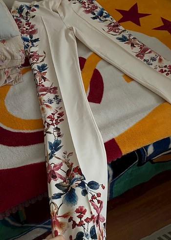 Zara Beyaz Çiçek Desenli Bohem Kadın Kumaş Pantolon - Görsel 4