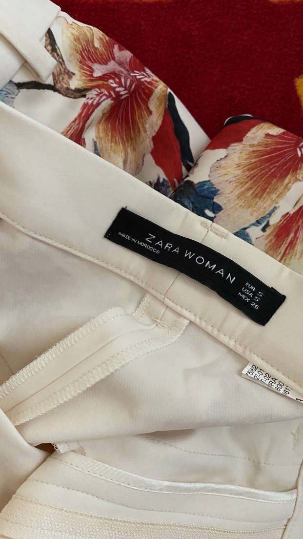 Zara Beyaz Çiçek Desenli Bohem Kadın Kumaş Pantolon - Görsel 2