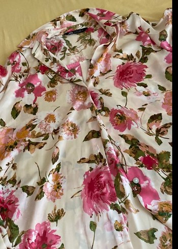 Zara Pembe Çiçek Desenli  Kadın Gömlek - Görsel 2