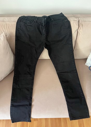 Beymen Business Siyah Dar Kesim Denim Jean